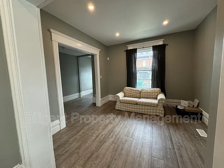 203 Rubidge St #201 — Photo 8