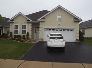 7 Prusakowski Blvd, Parlin, NJ 08859