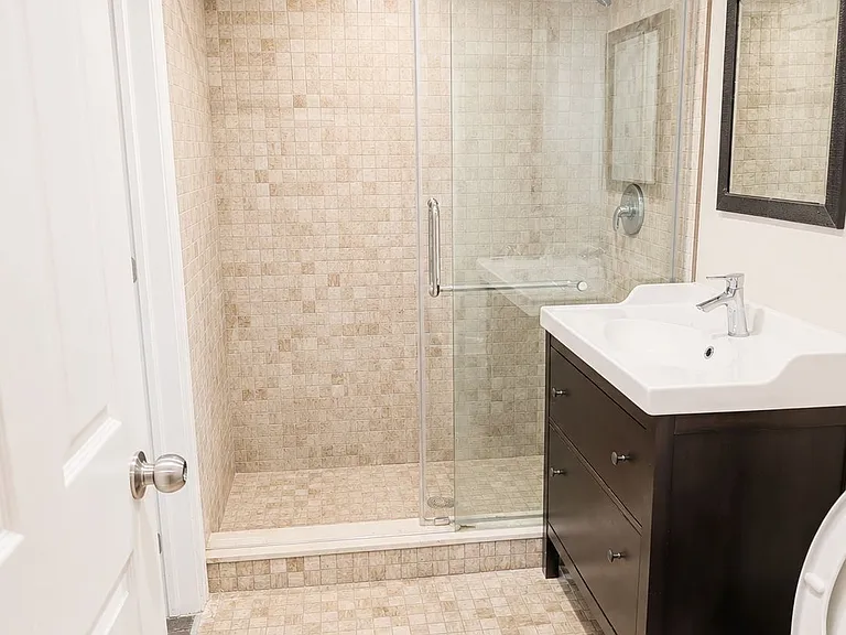 15 Donald Buttress Blvd W #BASEMENT — Photo 6