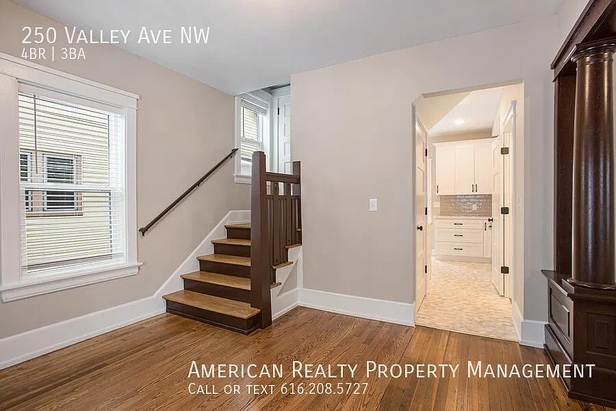 4 bed, 2.5 bath, 1400 sqft, $2,900 — Photo 2