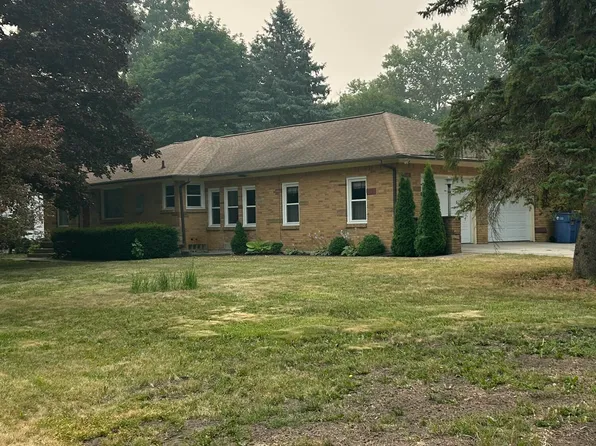 3026 Burton St SE, Grand Rapids, MI 49546