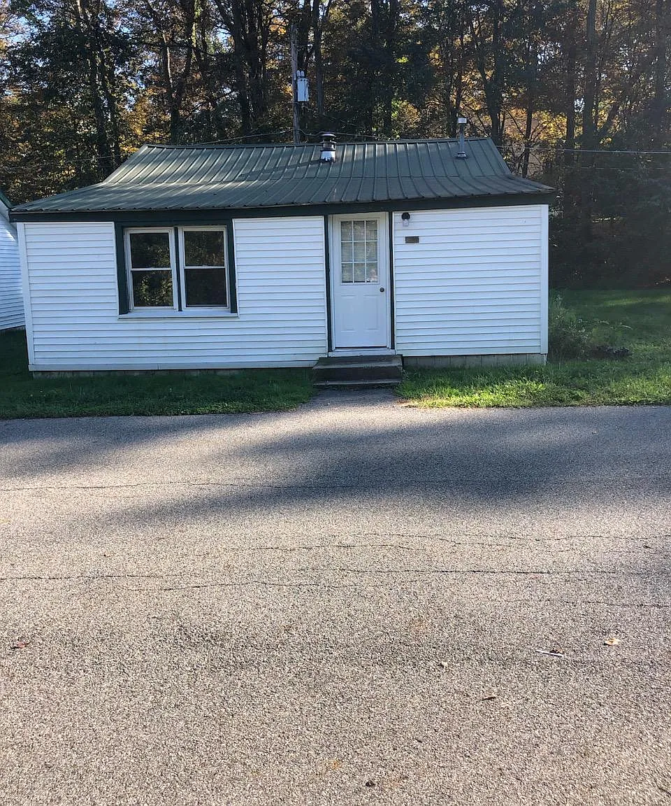 3 bed, 950 sqft, $2,000 — Photo 4