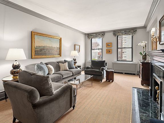 2nd image of 975 Lexington Ave #11D