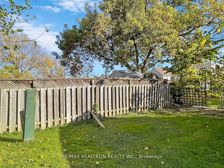 14 Myrtle Ave — Photo 34