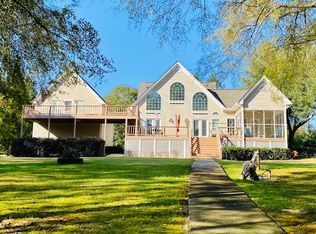 224 Harvey Ln, Lavonia, GA 30553