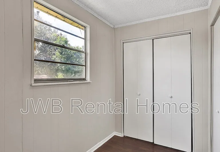 1943 Hardee St #1 — Photo 19
