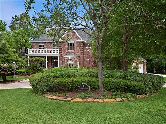 Classic and timeless beauty in esteemed Palmer Woods neighborhood. The drive-home experience is seco