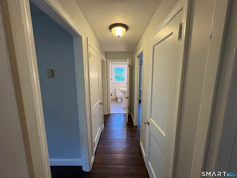 220 School St — Photo 10