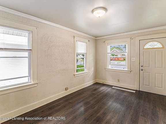 3rd image of 122 S Mifflin Ave