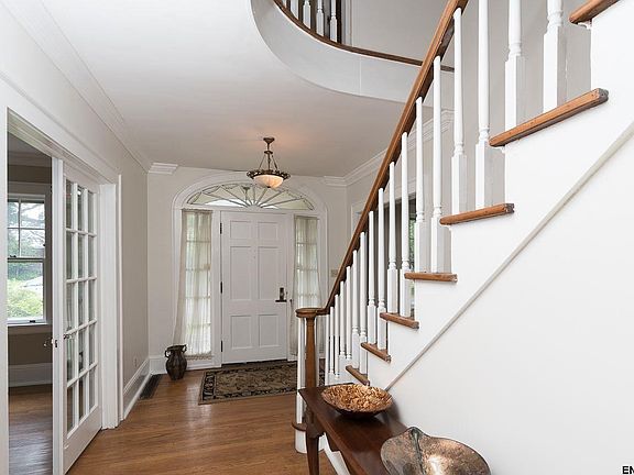 3rd image of 58 Lenox Ave