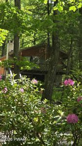 102 Canoe Ln, Shohola, PA, 18458