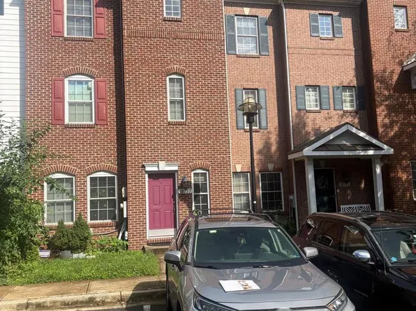 18737 Falling River Dr, Gaithersburg, MD 20879
