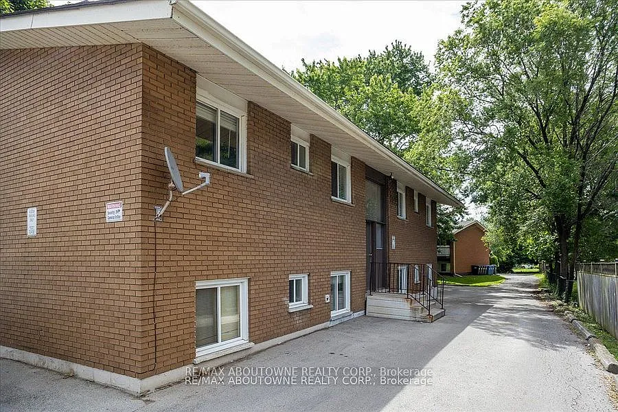 2 bed, $1,995 — Photo 3