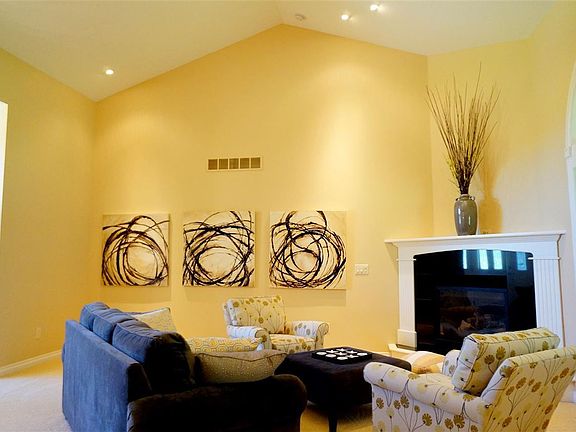4th image of 4701 Culley Ln