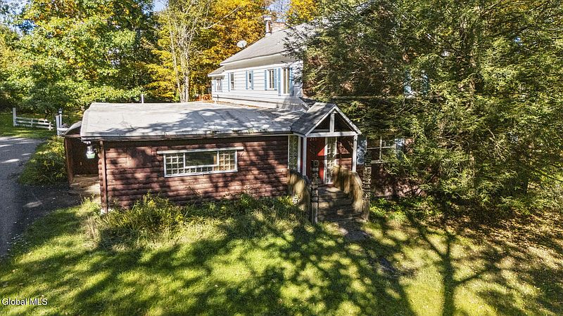2nd image of 265 Peck Road