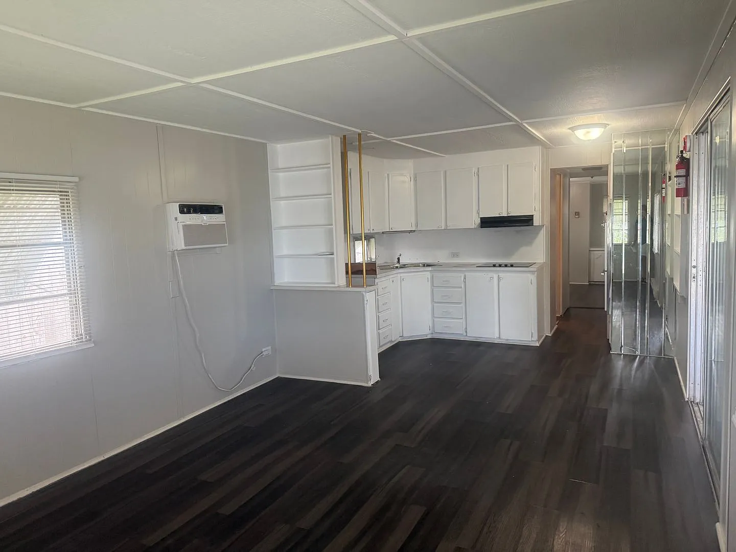 2 bedroom 1 bath — Photo 3