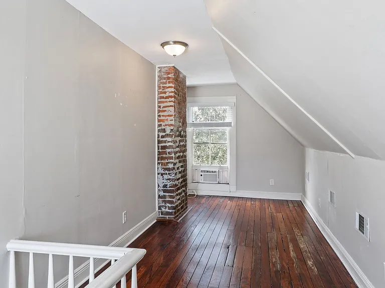 1312 Lincoln St — Photo 19