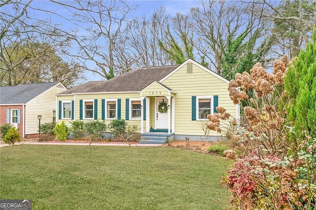 1875 Sylvan Ridge Dr SW photo 1