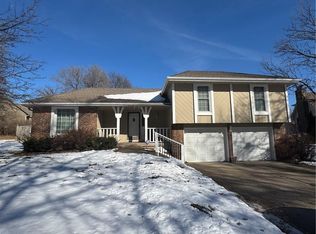 6015 Woodside Ave, Kansas City, MO 64133