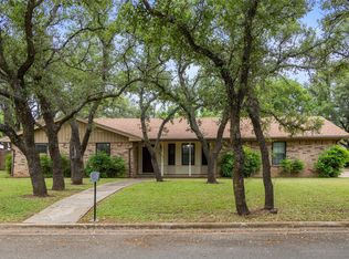107 Ivanhoe Ln, Brownwood, TX 76801