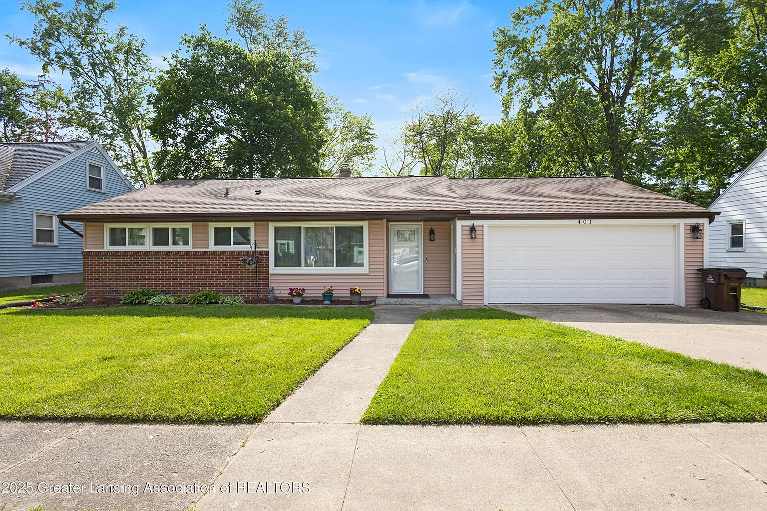 401 Julian Ave photo 1