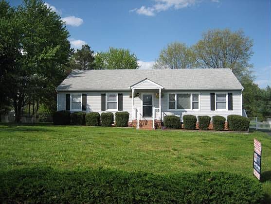 1st image of 7106 Claybird Ln