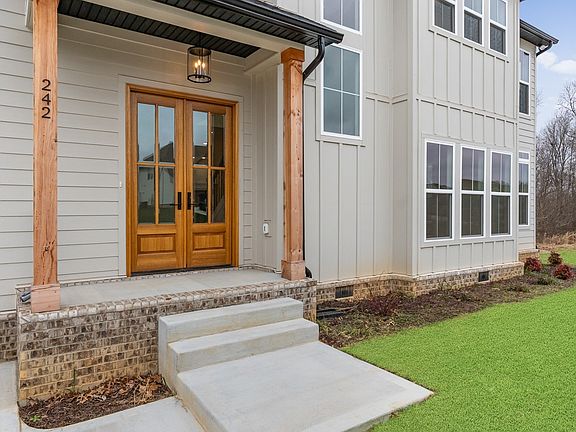 5th image of 242 Bellshire Dr