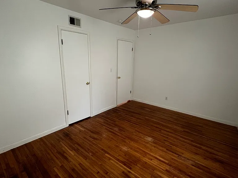 corner bedroom