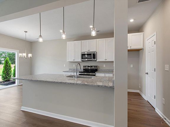 2nd image of 2091 Sunflower Pl