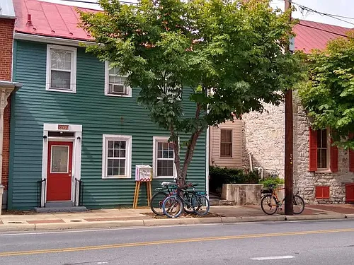 207 S Braddock St Photo 1