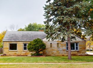 2222 Ridge Ave, Rockford, IL 61103