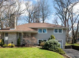 14 Lynn Dr, Springfield, NJ 07081