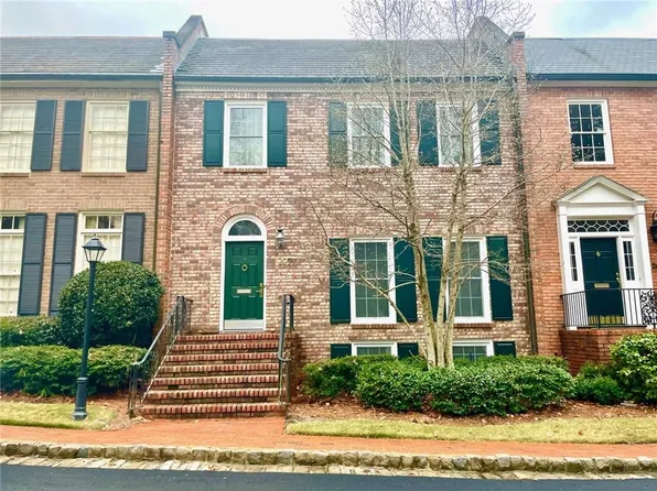 207 Townsend Pl NW, Atlanta, GA 30327