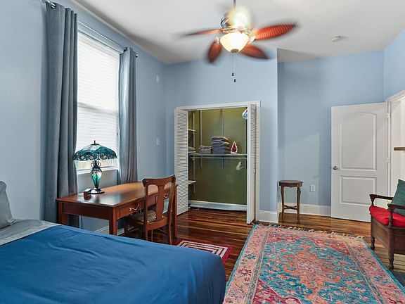 Middle Bedroom