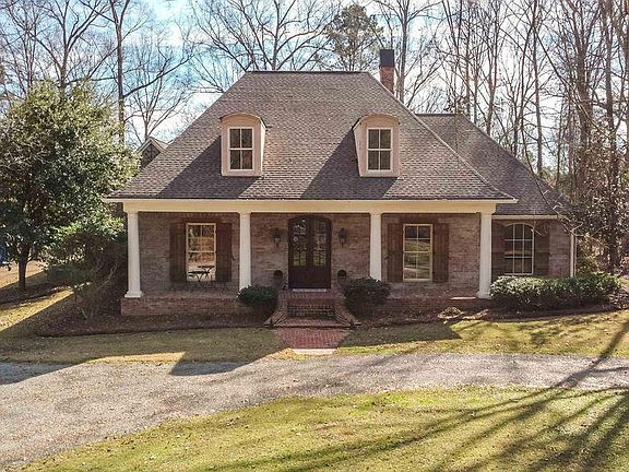 2nd image of 840 Westerly Dr