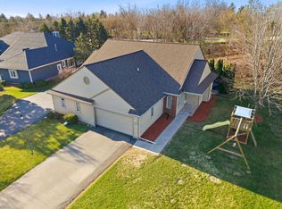 N48W16217 Lone Oak LANE, Menomonee Falls, WI