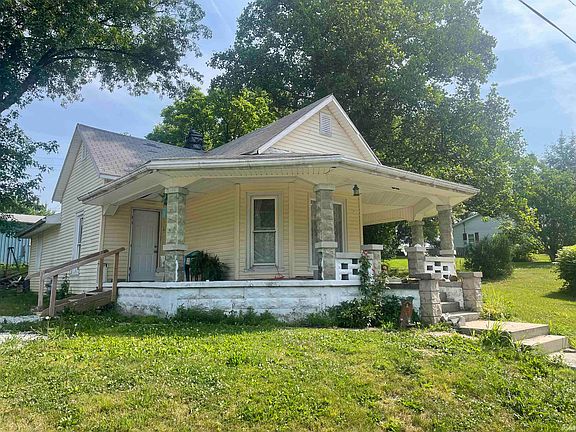 3rd image of 469 E Grissom Ave