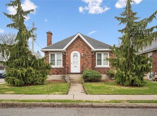 605 Waterloo St S, Cambridge, ON