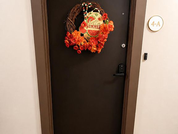 5th image of 1131 Stringers Ridge Rd APT 4A