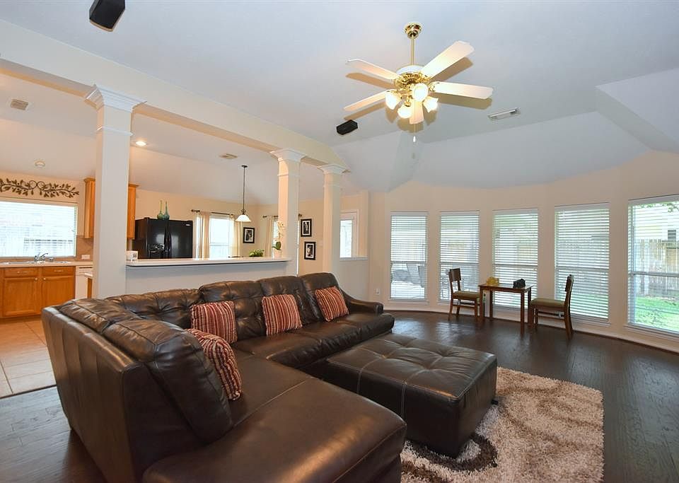 1st image of 7518 Clairson Ln