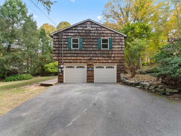 32 Red Cedar Drive, New Milford, CT 06776