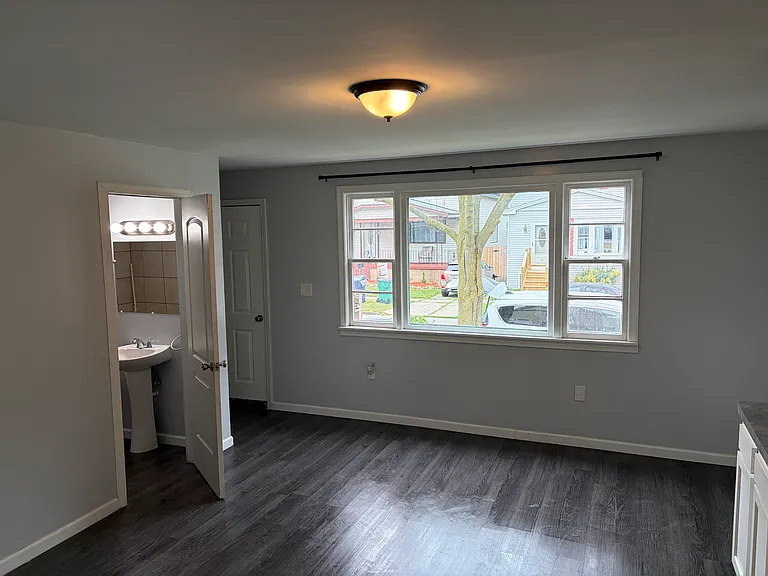 26 Gorski St — Photo 4