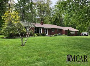 3375 Woodmont Dr, Lambertville, MI 48144
