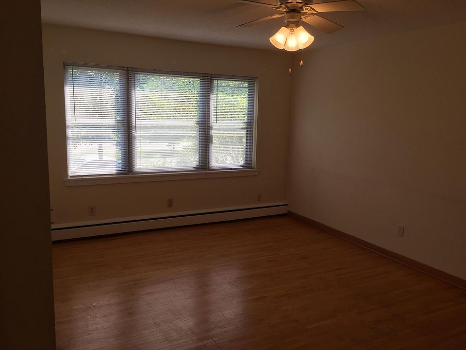 1st image of 885 Saint Paul Ave