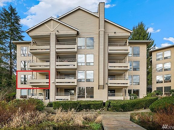 2nd image of 19524 Echo Lake Pl N APT A203