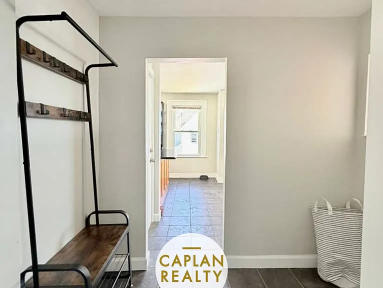 92 Townsend Ave #1A — Photo 4