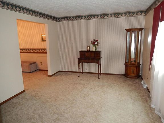 4th image of 2234 Lilacwood Ave