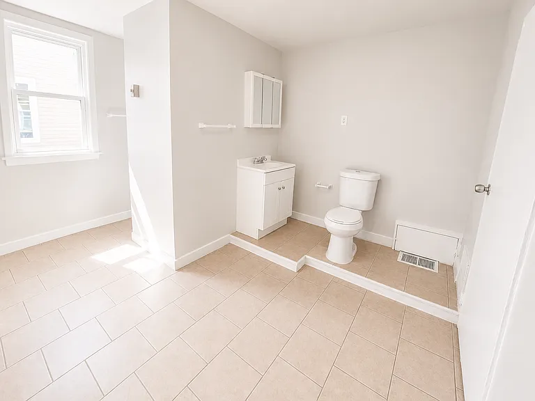 241 W Ivy St #3A — Photo 7