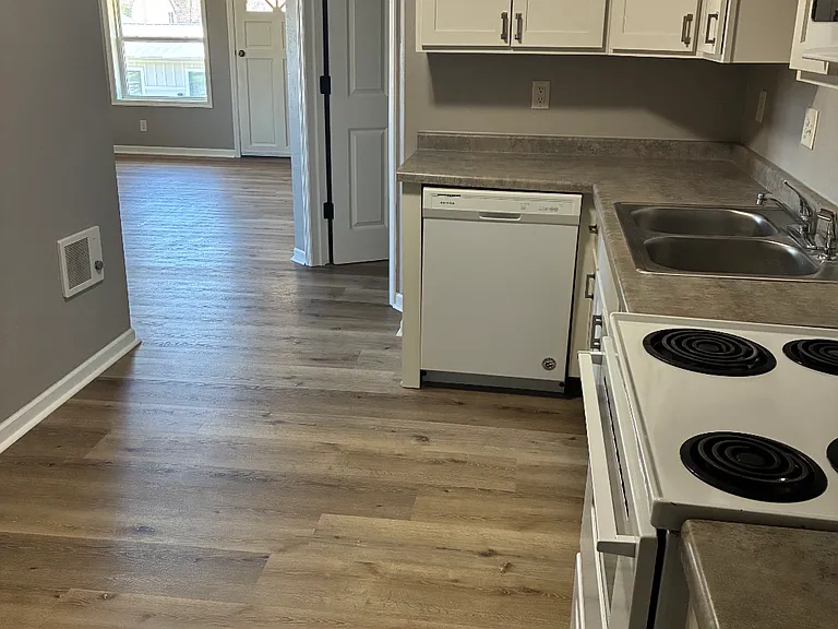 695 S Lake Shore Dr #5 — Photo 1