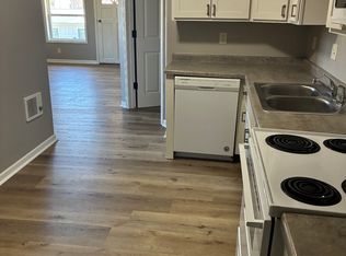 695 S Lake Shore Dr #5, Lake Geneva, WI 53147